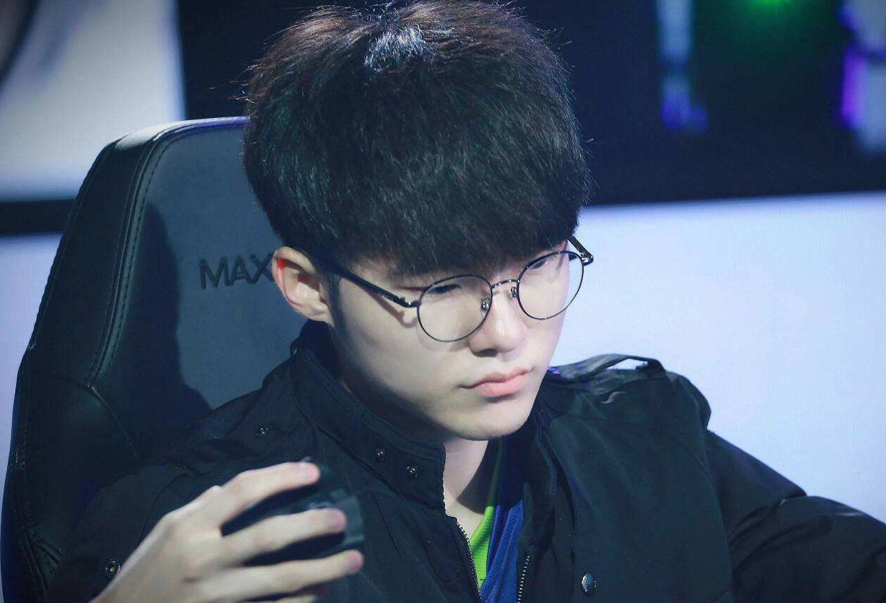 媒体：Liquid计划签下siuhy