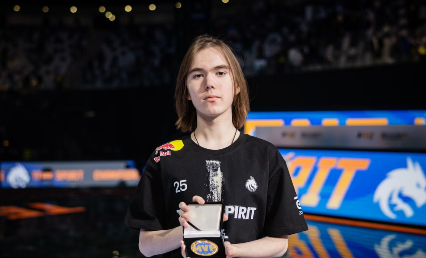 EPL S20 小组赛：险中求胜 FaZe 2-0击败FlyQuest