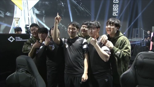 FURIA Esports 在 IEM 成都 2025 中荣获冠军头衔