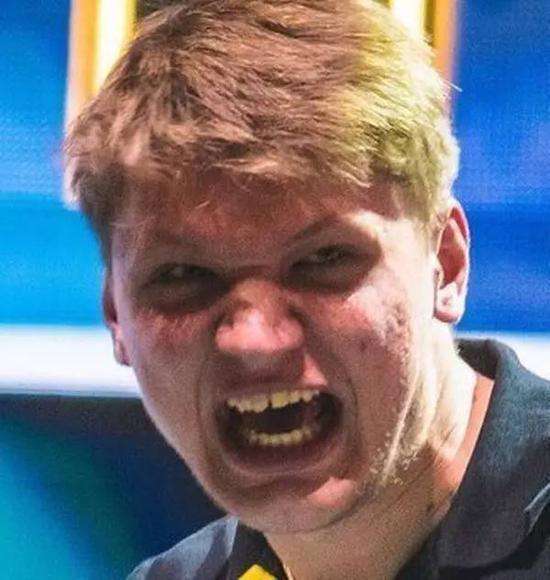 电竞世界杯官方确认：T1将BLG、TES、TL的战队秘钥放进奖杯